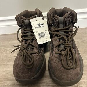 New Adidas Yeezy Desert Boot “Oil” Unisex